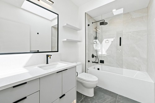 6162 Granville Street, Vancouver, BC 