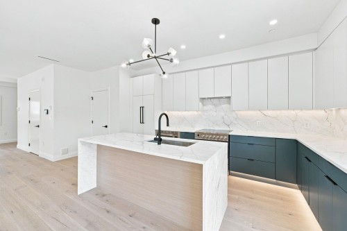6162 Granville Street, Vancouver, BC 