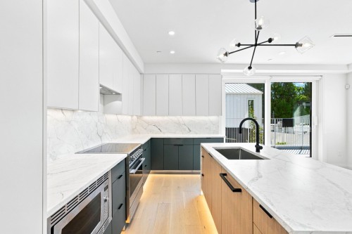 6162 Granville Street, Vancouver, BC 