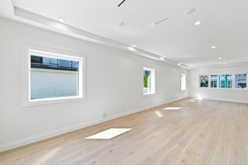 6162 Granville Street, Vancouver, BC 
