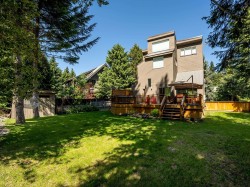 7211 Fitzsimmons Road N Whistler, BC V8E 0E3