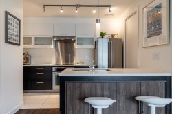 182 17th Avenue E Vancouver, BC V5V 1A4