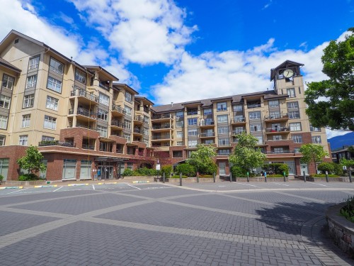 318-1211 Village Green Way  Squamish, BC V8B 0R7