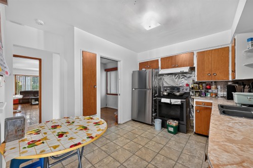 1315 33Rd Avenue E, Vancouver, BC 