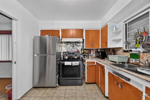 1315 33Rd Avenue E, Vancouver, BC 