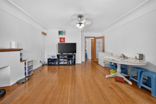1315 33Rd Avenue E, Vancouver, BC 