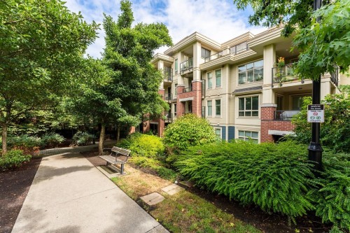 402-245 Ross Drive  New Westminster, BC V3L 0C6
