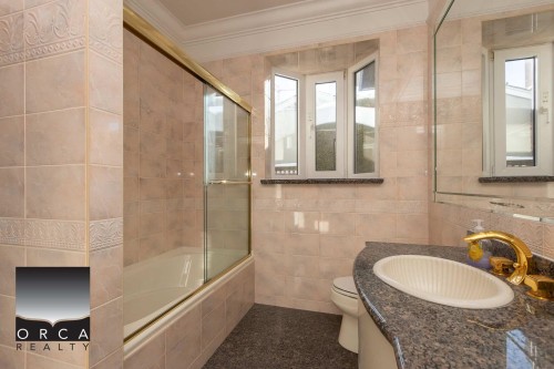 5369 Manson Street, Vancouver, BC 