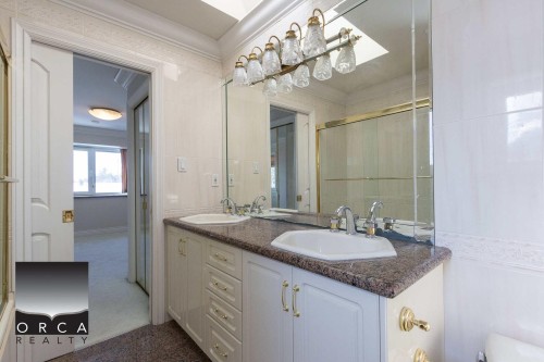 5369 Manson Street, Vancouver, BC 