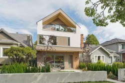1-2941 29th Avenue W Vancouver, BC V6L 1Y3
