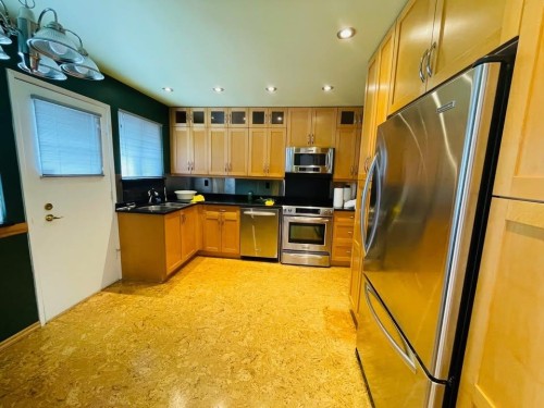 900 Cornell Avenue, Coquitlam, BC 