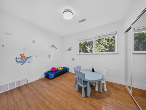 2322 Kirkstone Road, North Vancouver, BC - Indoor