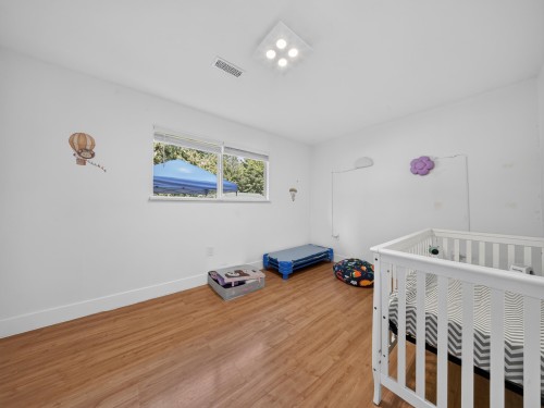 2322 Kirkstone Road, North Vancouver, BC - Indoor
