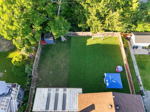 2322 Kirkstone Road, North Vancouver, BC - Outdoor
