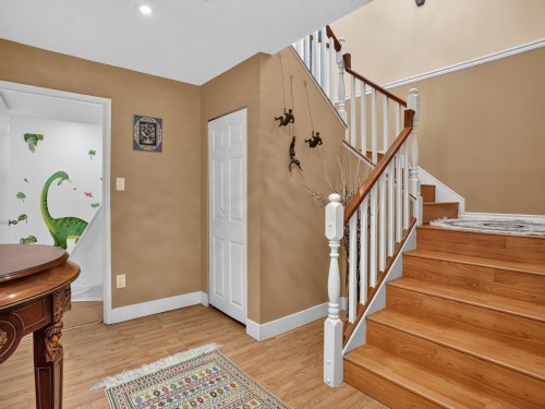 2322 Kirkstone Road, North Vancouver, BC - Indoor Photo Showing Other Room