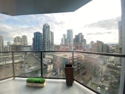 10XX-1212 Howe Street Vancouver, BC V6Z 2M9