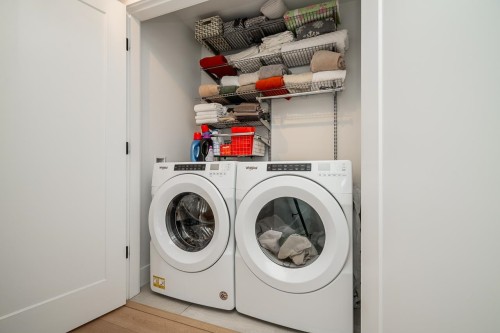 56-4656 Orca Way, Delta, BC - Indoor Photo Showing Laundry Room