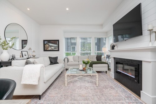 56-4656 Orca Way, Delta, BC - Indoor Photo Showing Living Room With Fireplace