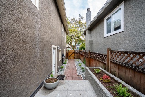 1617 36Th Avenue E, Vancouver, BC 