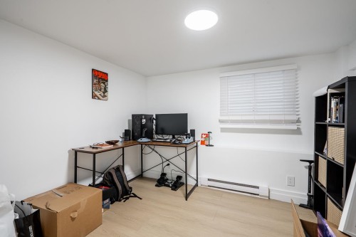 1617 36Th Avenue E, Vancouver, BC 