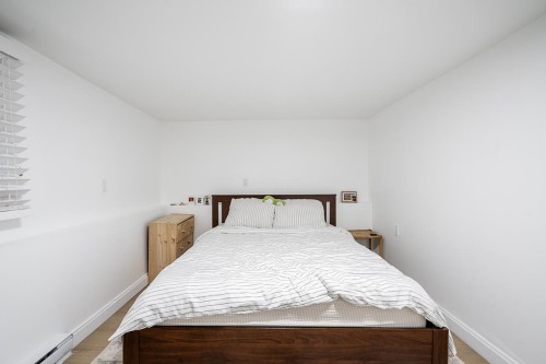 1617 36Th Avenue E, Vancouver, BC 
