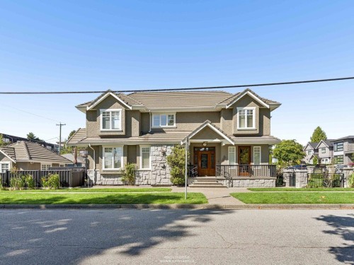 255 Carleton Avenue, Burnaby, BC 