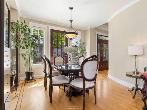 255 Carleton Avenue, Burnaby, BC 