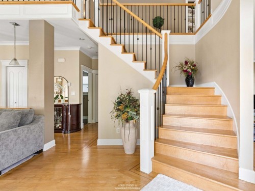 255 Carleton Avenue, Burnaby, BC 