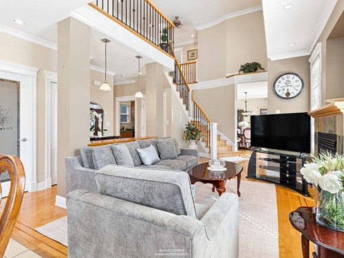 255 Carleton Avenue, Burnaby, BC 