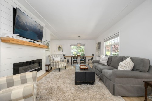 3248 Beverley Crescent, North Vancouver, BC 