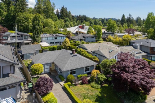 3248 Beverley Crescent, North Vancouver, BC 