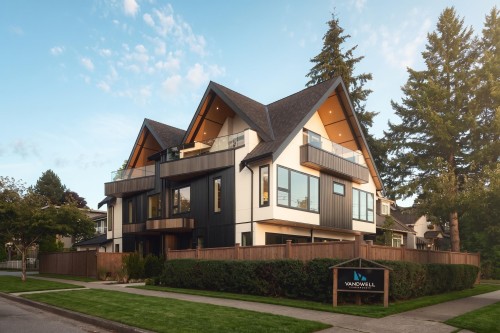 1-812 26Th Avenue E, Vancouver, BC 
