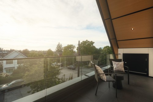 1-812 26Th Avenue E, Vancouver, BC 