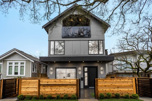 3277 Graveley Street, Vancouver, BC 