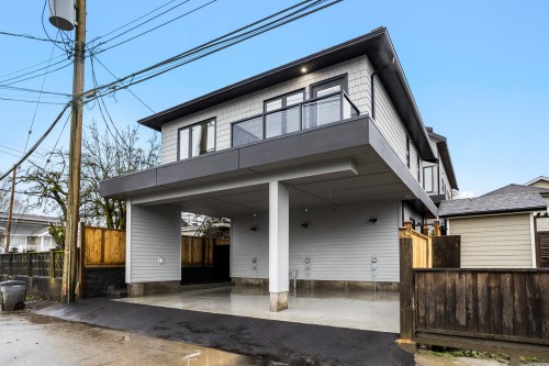3277 Graveley Street, Vancouver, BC 