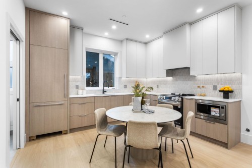 3277 Graveley Street, Vancouver, BC 
