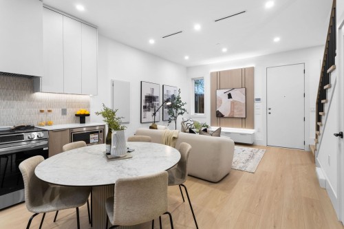 3277 Graveley Street, Vancouver, BC 