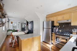 6-1642 Georgia Street E Vancouver, BC V5L 2B2