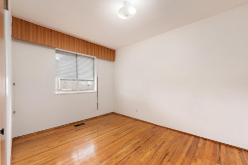 4561 Manor Street, Vancouver, BC 