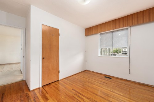 4561 Manor Street, Vancouver, BC 