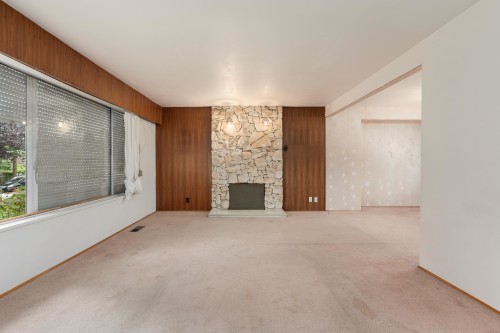 4561 Manor Street, Vancouver, BC 