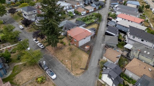 4561 Manor Street, Vancouver, BC 