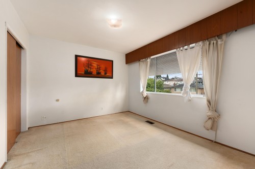 4561 Manor Street, Vancouver, BC 