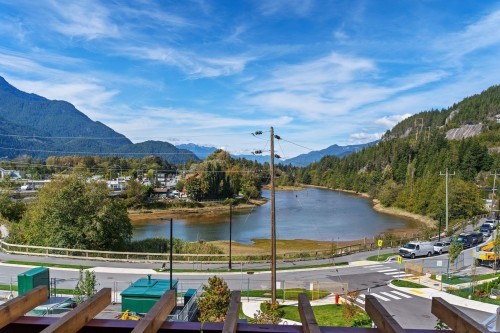 311-1500 Scott Crescent, Squamish, BC 