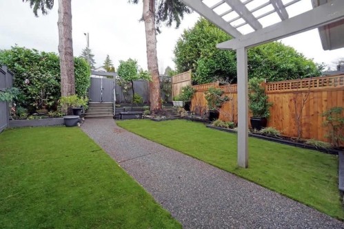 2376 Marine Drive, West Vancouver, BC 