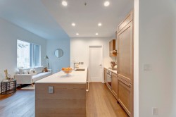 M209-5681 Birney Avenue Vancouver, BC V6S 0A5