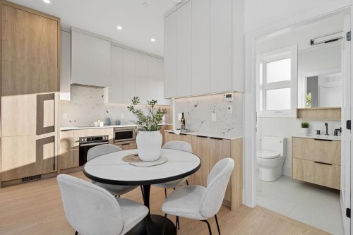 2754 Graveley Street, Vancouver, BC 