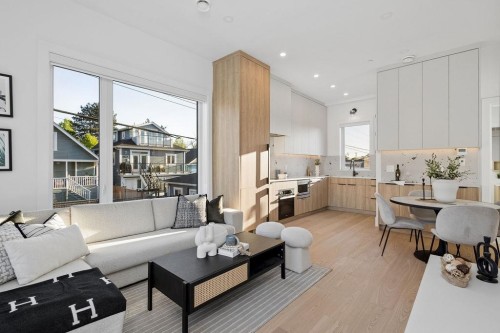 2754 Graveley Street, Vancouver, BC 