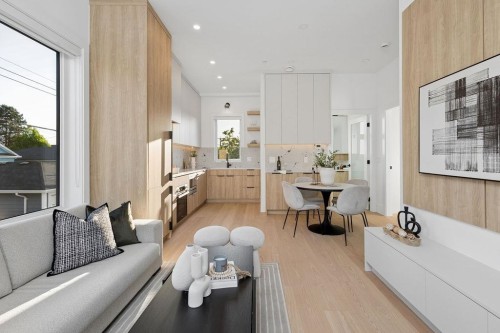 2754 Graveley Street, Vancouver, BC 