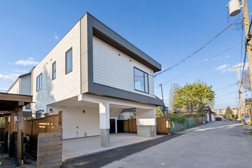 2754 Graveley Street, Vancouver, BC 